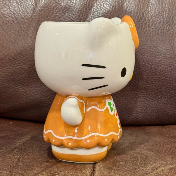Hello Kitty in Gingerbread Dress 20oz Ceramic Christmas Mug - Picture 9 of 13